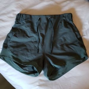 Lululemon Size 4 Green Shorts